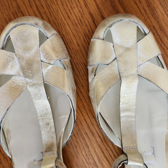 PACO GIL WONEN'S DISTRESSED GOLD LEATHER SANDALS SIZE 38.5 (7.5) MADE IN SPAIN - Picture 2 of 9